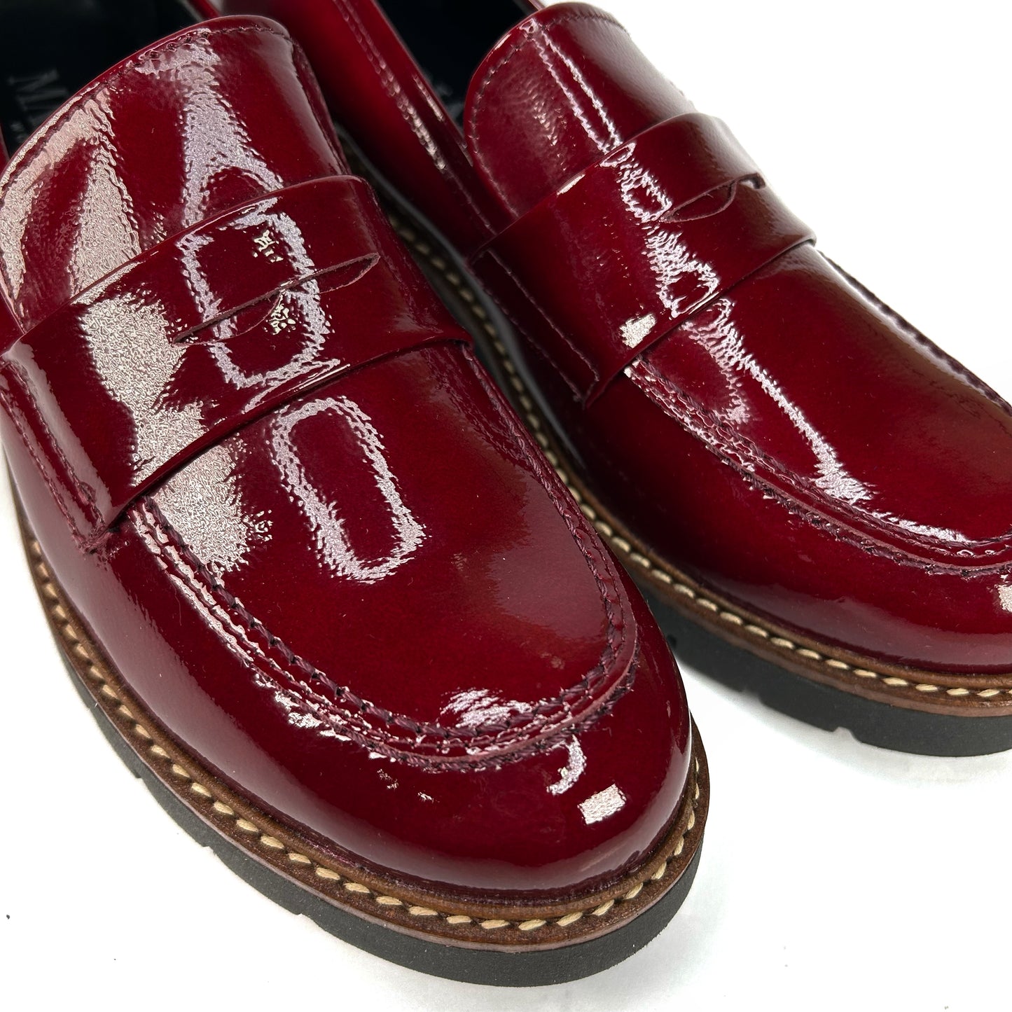 MOCASÍN MUJER CHAROL BURDEOS 1500N