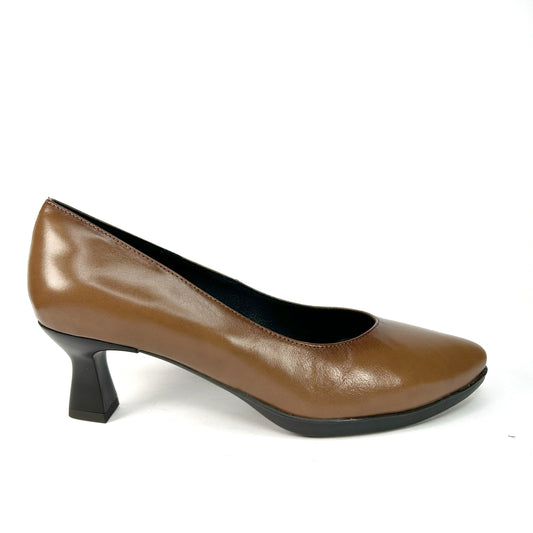 SALÓN MUJER  TAUPE MACA1