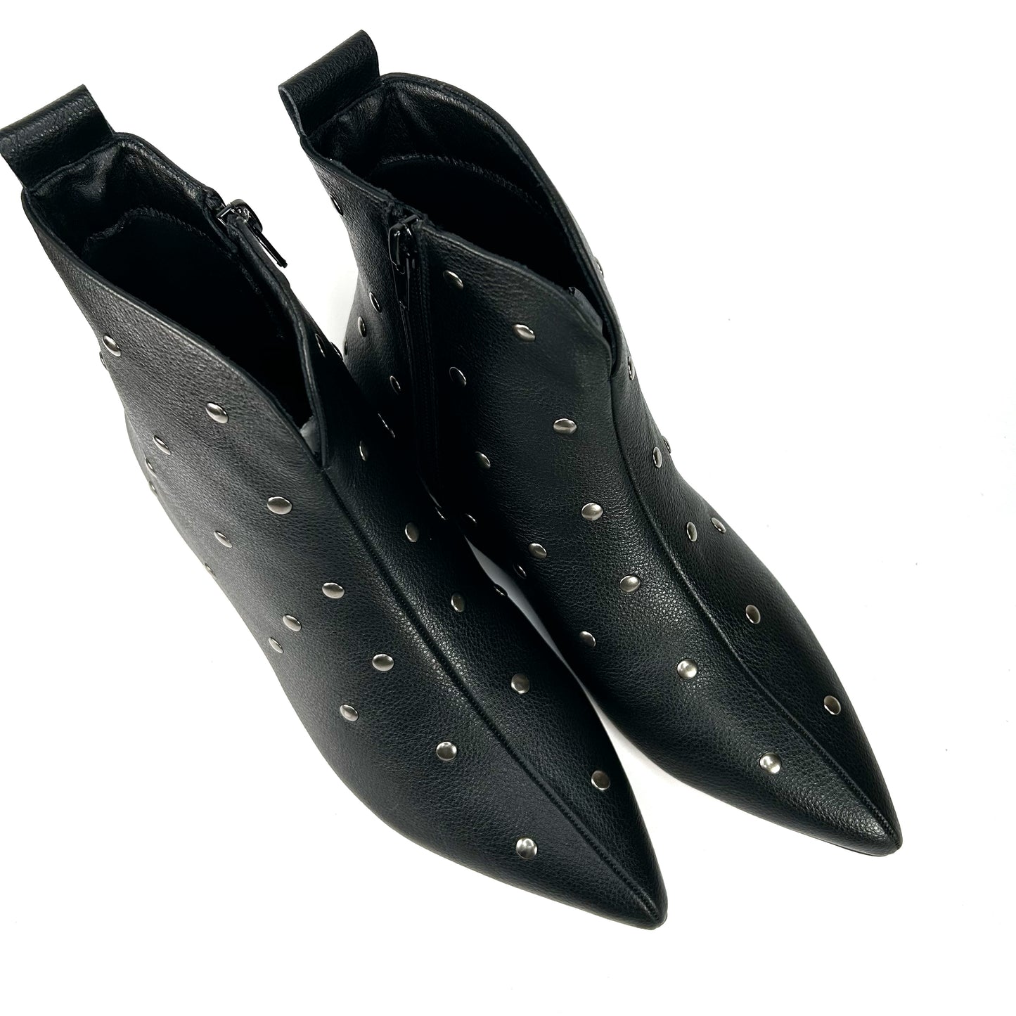 BOTÍN MUJER TACHAS NEGRO 608K127