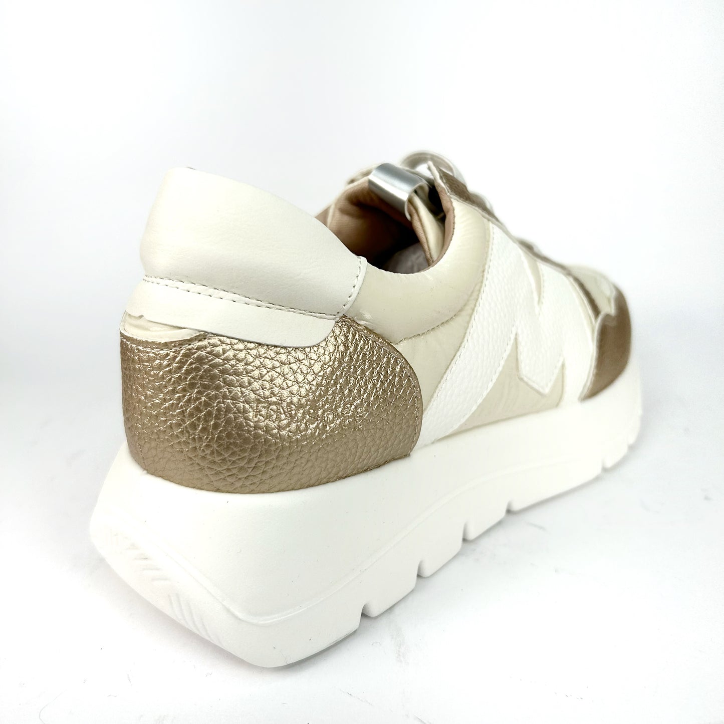 ZAPATILLAS DE MUJER ORO 25M264