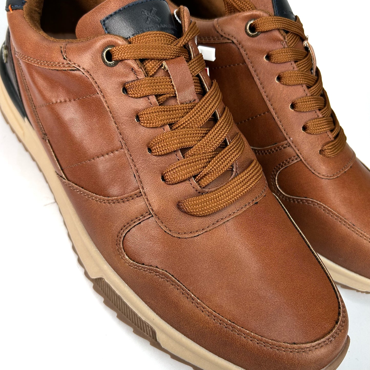 ZAPATILLA HOMBRE CUERO 144557