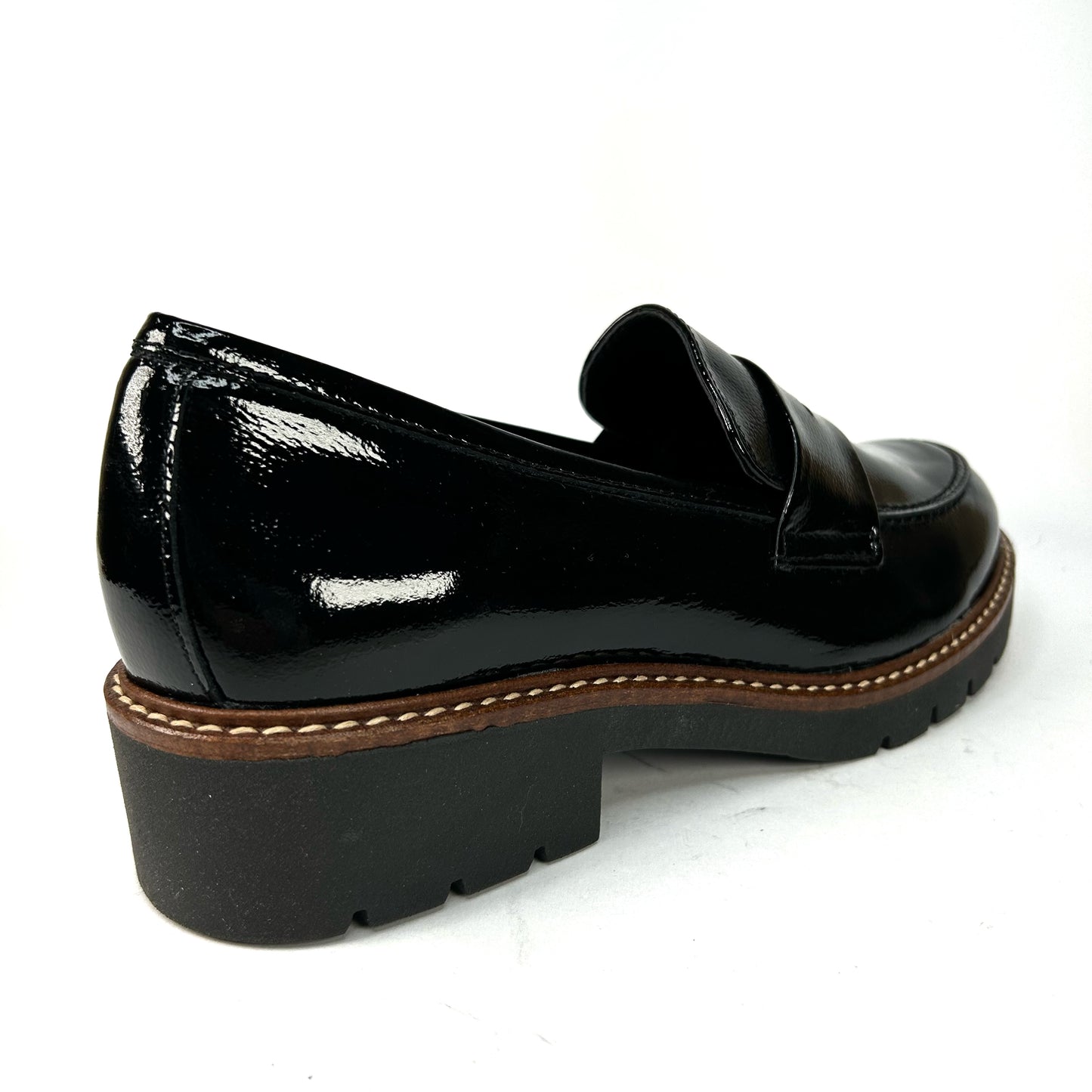 MOCASÍN MUJER CHAROL NEGRO 1500N