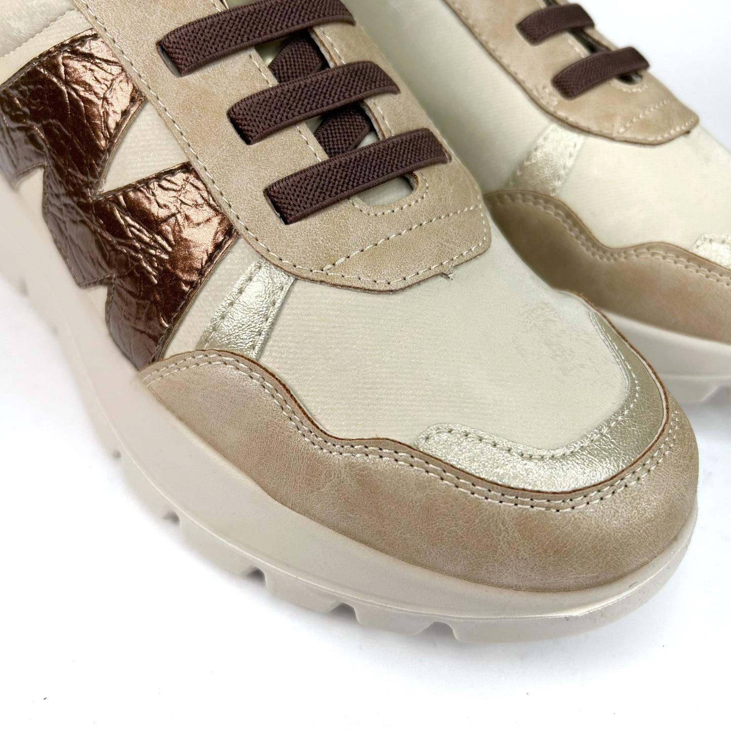 ZAPATILLA MUJER BEIGE 25M622