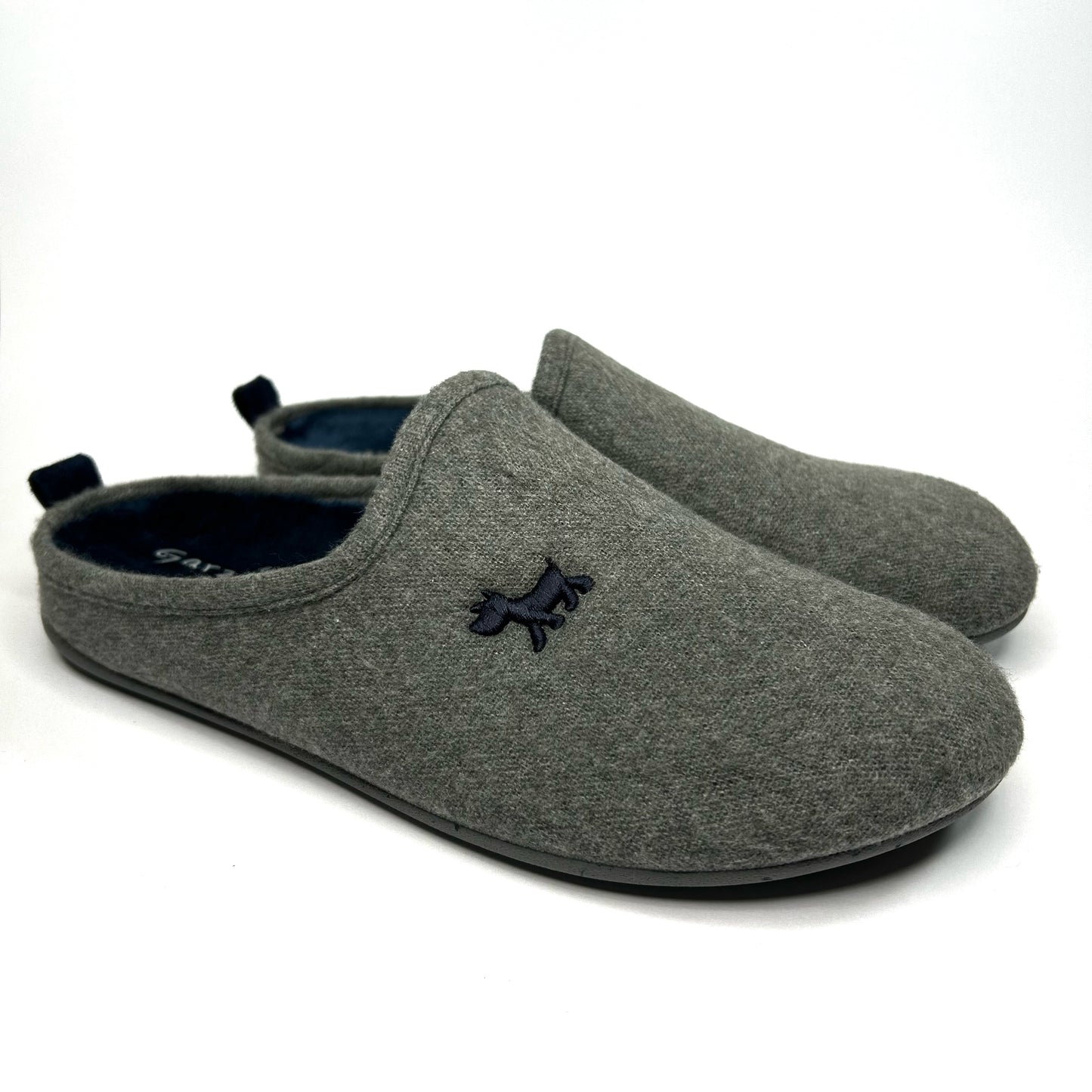 ZAPATILLAS DE CASA HOMBRE LOGO PERRITO GRIS 8003