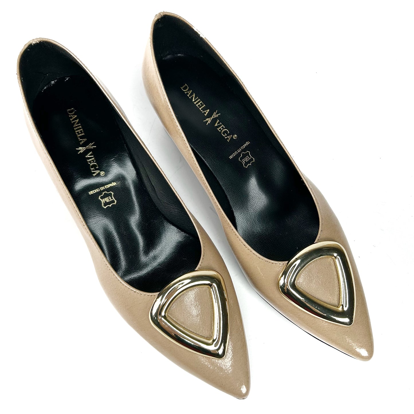 SALÓN MUJER BEIGE ADORNO 2695V