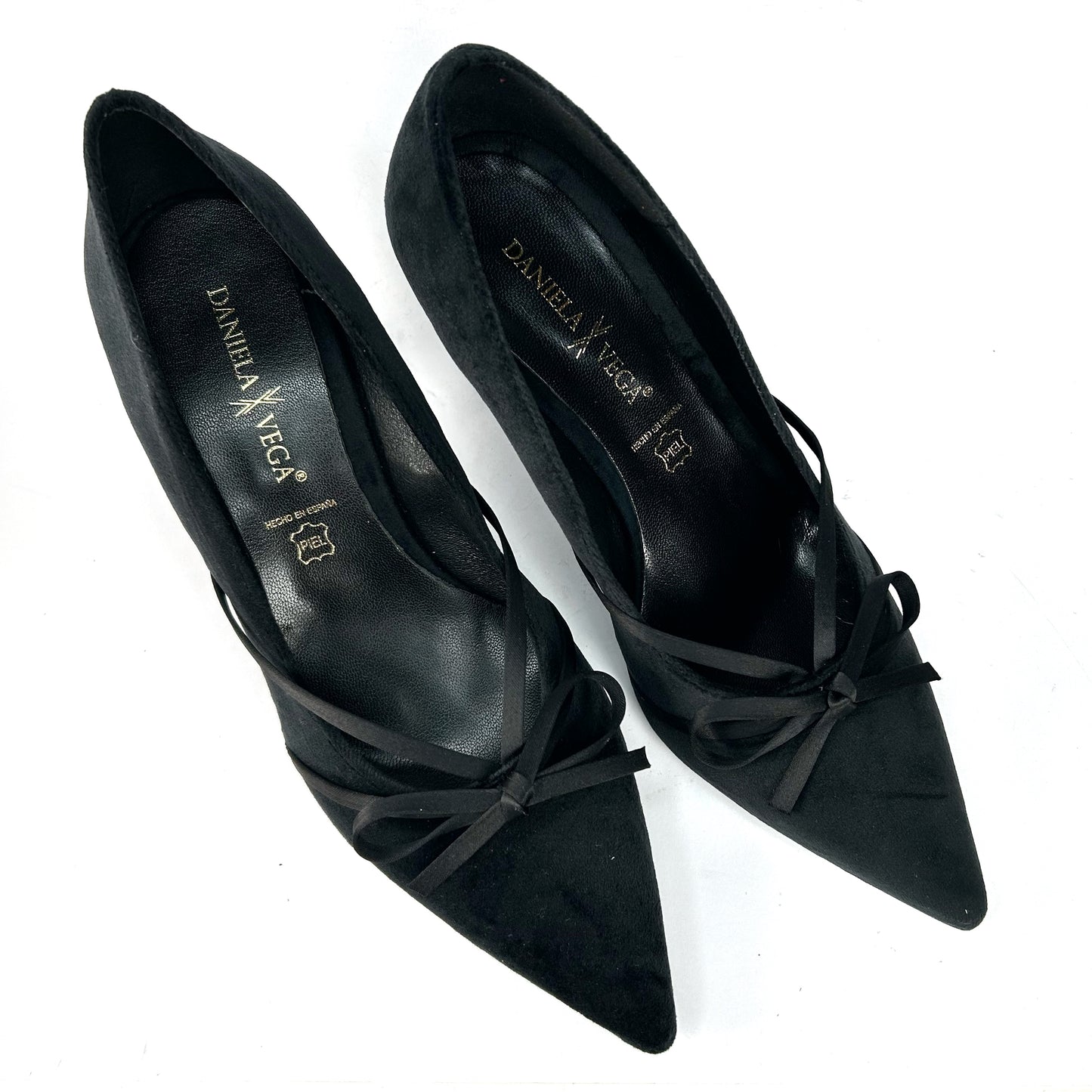 SALÓN MUJER NEGRO LAZO 2710B