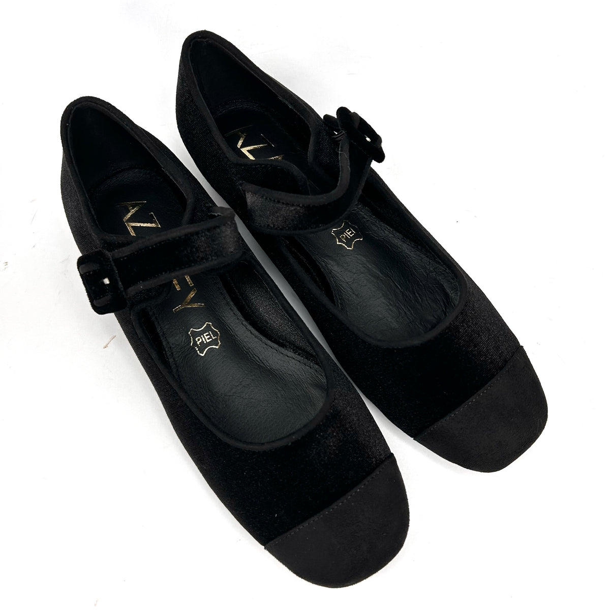 BAILARINA MUJER TERCIOPELO NEGRO 459M353